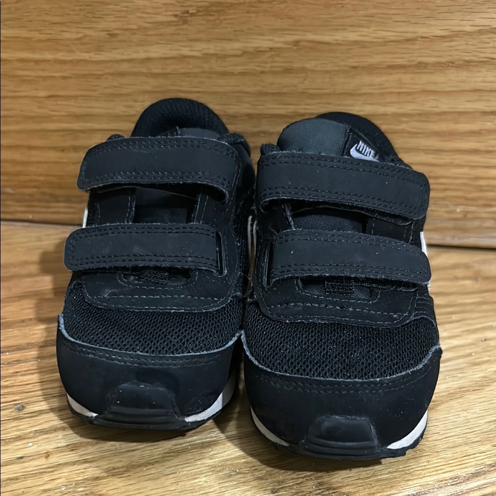 Nike Kids Black Sneakers